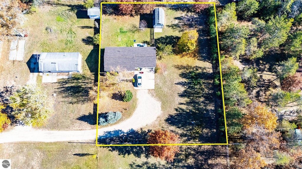 Photo of 1160 Roberts Trail, St Helen, MI 48656 (MLS # 1940032)