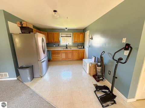 Tiny photo for 1160 Roberts Trail, St Helen, MI 48656 (MLS # 1940032)