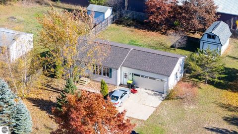 Tiny photo for 1160 Roberts Trail, St Helen, MI 48656 (MLS # 1940032)