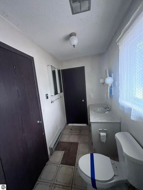 Tiny photo for 11424 Stephan Bridge Road, Roscommon, MI 48653 (MLS # 1940488)