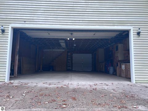 Tiny photo for 11424 Stephan Bridge Road, Roscommon, MI 48653 (MLS # 1940488)