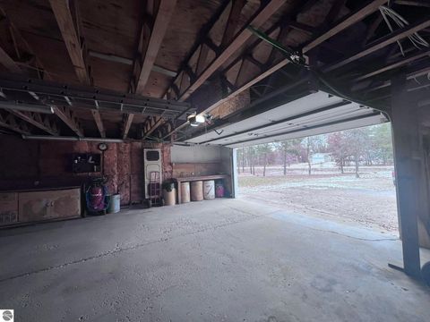 Tiny photo for 11424 Stephan Bridge Road, Roscommon, MI 48653 (MLS # 1940488)