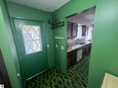 Tiny photo for 11424 Stephan Bridge Road, Roscommon, MI 48653 (MLS # 1940488)