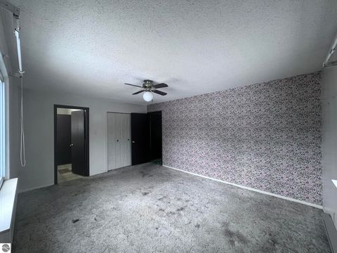 Tiny photo for 11424 Stephan Bridge Road, Roscommon, MI 48653 (MLS # 1940488)