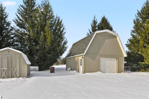 Tiny photo for 885 N 7 Mile Road, Lake City, MI 49651 (MLS # 1941064)