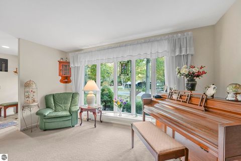 Tiny photo for 100 Maple Avenue, Frankfort, MI 49635 (MLS # 1939830)
