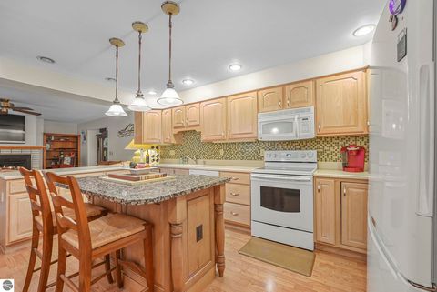 Tiny photo for 100 Maple Avenue, Frankfort, MI 49635 (MLS # 1939830)