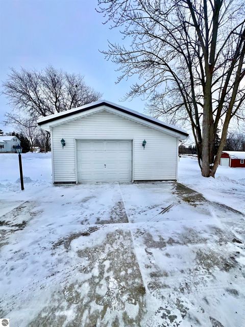 Tiny photo for 523 N Elm, Ithaca, MI 48847 (MLS # 1941172)