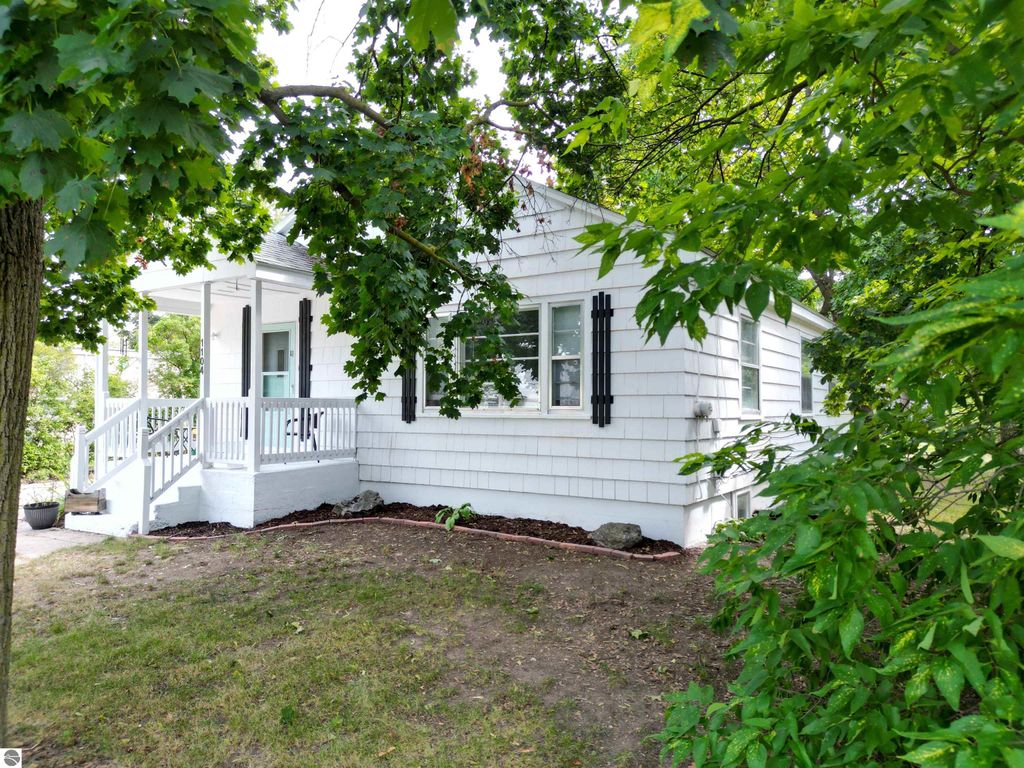Photo of 110412 E Broadway, Mt Pleasant, MI 48858 (MLS # 1938091)