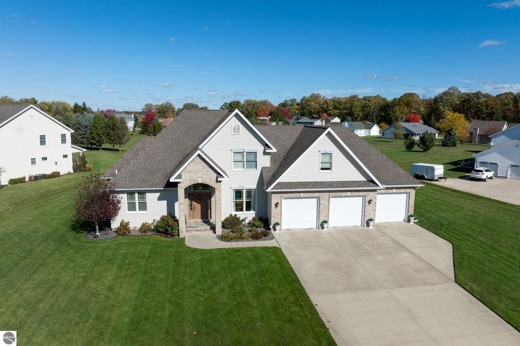 Photo of 2093 CobbleStone Court, Mt Pleasant, MI 48858 (MLS # 1939791)