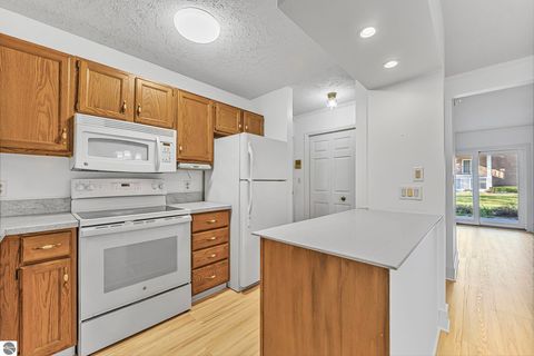 Tiny photo for 540 Georgetown Place #25, Traverse City, MI 49684 (MLS # 1940816)