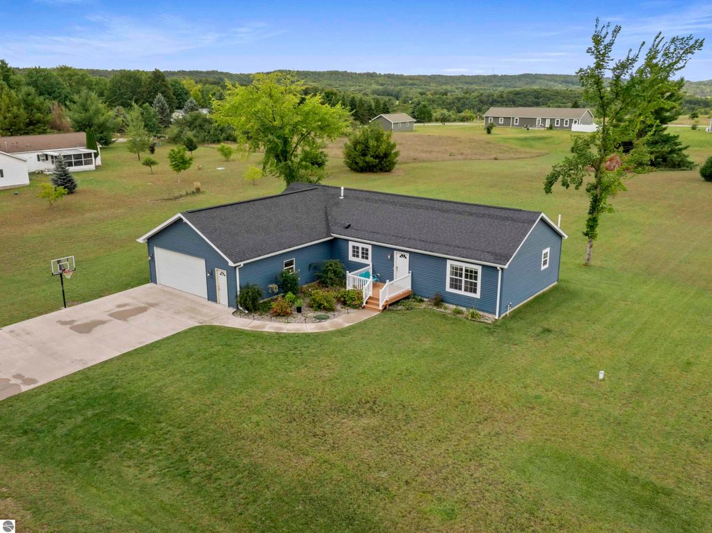 Photo of 2400 Scenic Circle, Honor, MI 49640 (MLS # 1939022)