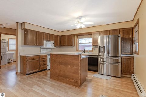 Tiny photo for 103 Red Bird Legion Drive, Roscommon, MI 48653 (MLS # 1941213)