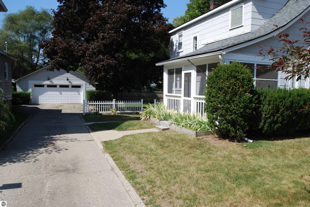 Photo of 227 N 1st Street, West Branch, MI 48661 (MLS # 1938535)