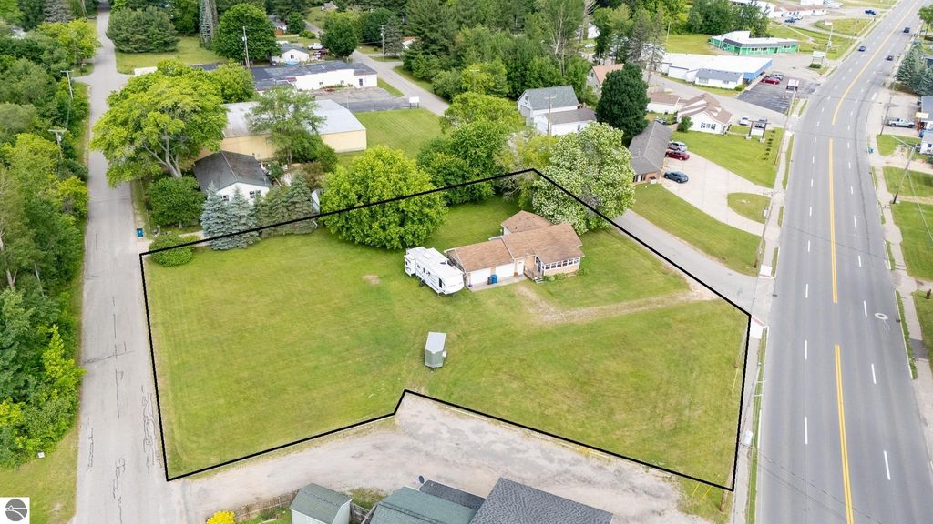 Photo of 103 Beech, Houghton Lake, MI 48629 (MLS # 1935817)