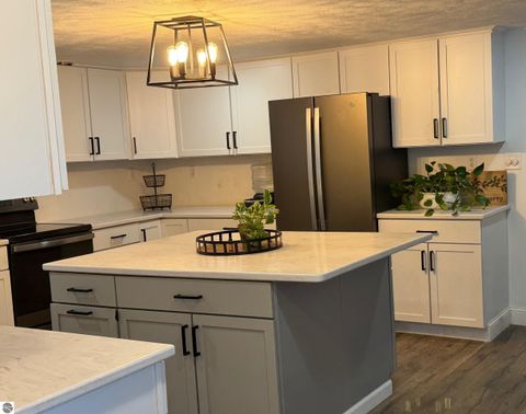 Tiny photo for 385 W Sleights Road, Traverse City, MI 49696 (MLS # 1940946)