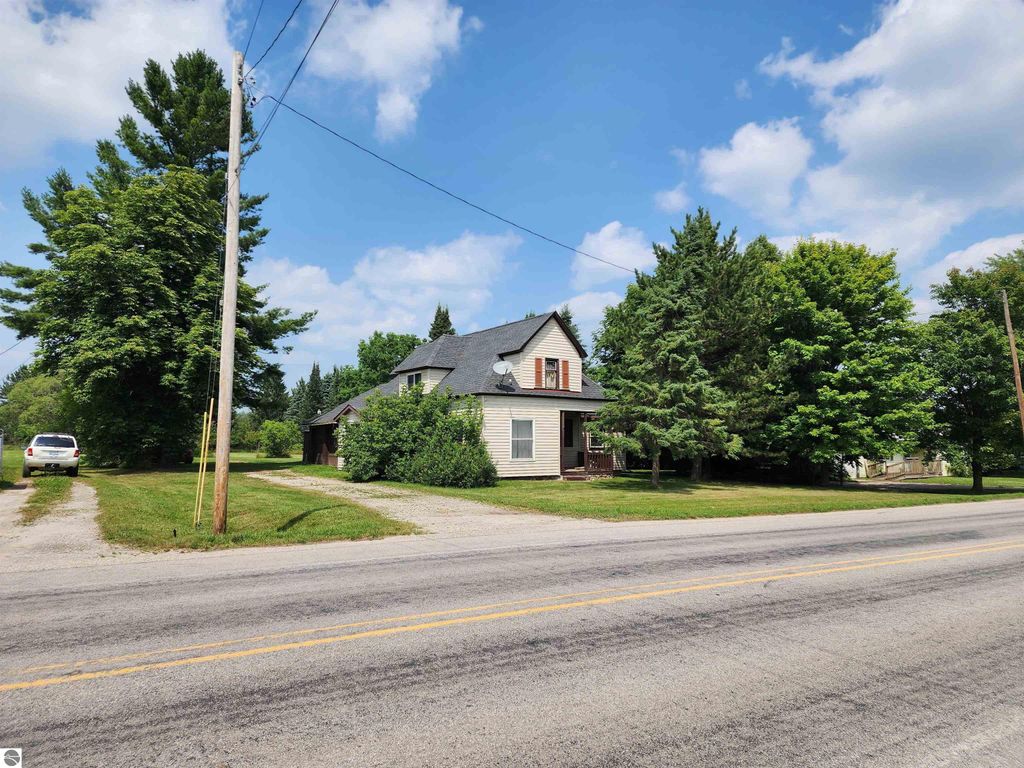 Photo of 301 E Main Street, Hale, MI 48739 (MLS # 1936849)