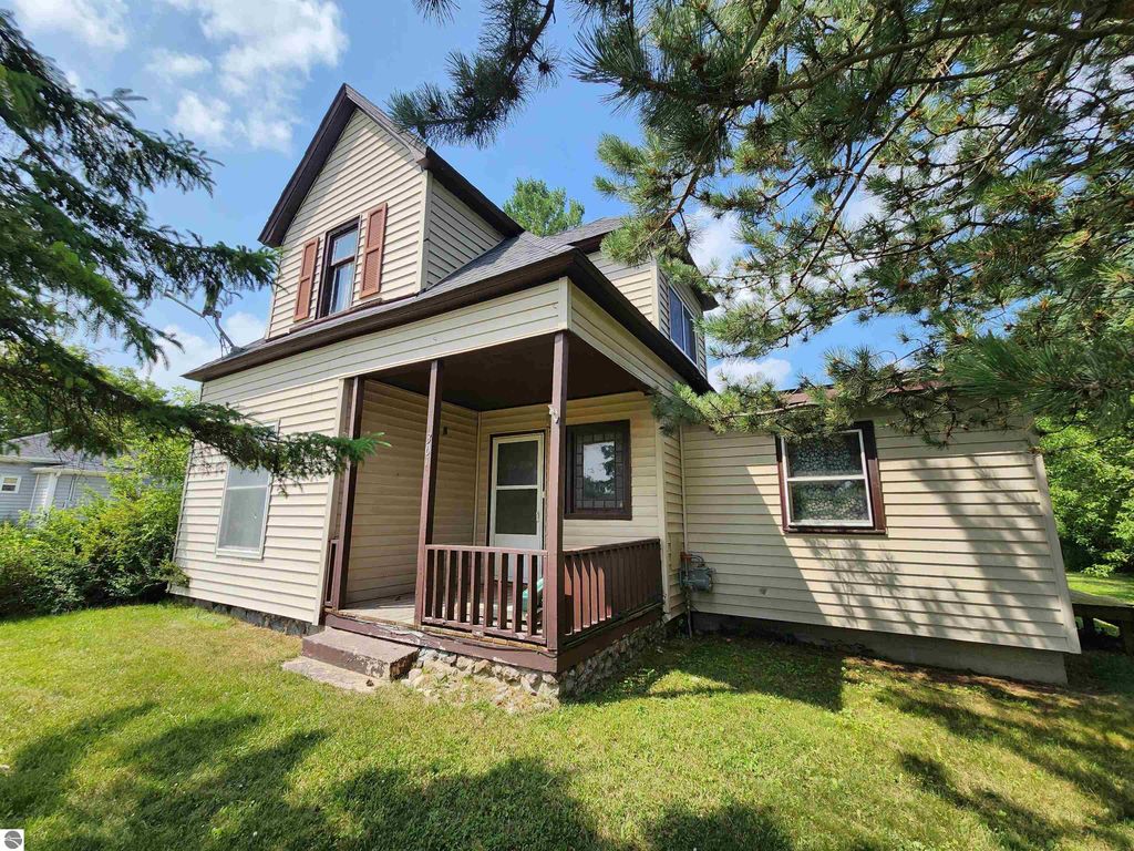 Photo of 301 E Main Street, Hale, MI 48739 (MLS # 1936849)