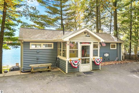 Tiny photo for 489 Peninsula Trail, Traverse City, MI 49696 (MLS # 1939979)