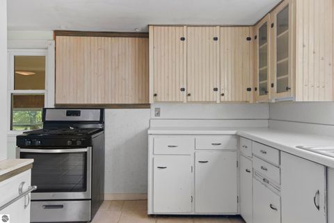 Tiny photo for 10562 Summit City Road, Kingsley, MI 49649 (MLS # 1939743)