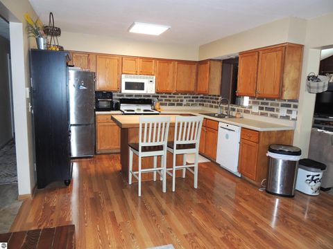 Tiny photo for 1015 Iberian Drive, Lake Isabella, MI 48893 (MLS # 1940845)