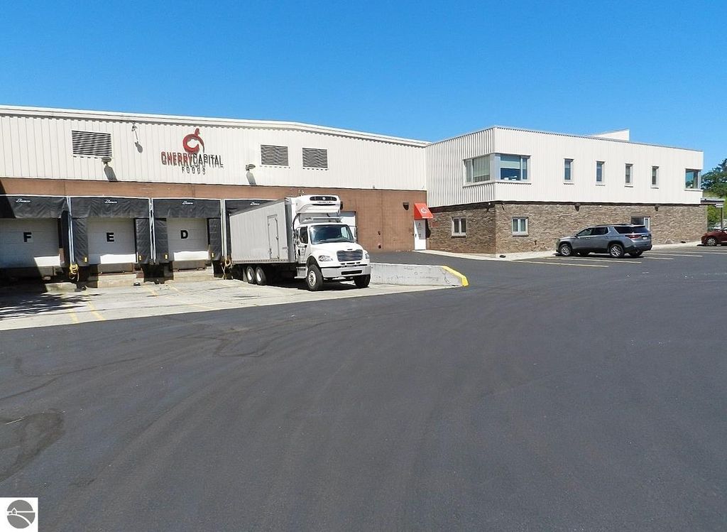 Photo of 1610 Barlow Street #Dry Storage, Traverse City, MI 49686 (MLS # 1933033)
