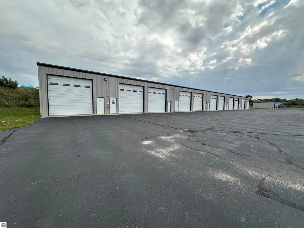 Photo of 5850 Shugart Lane, Traverse City, MI 49684 (MLS # 1938861)