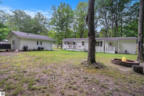 Photo of 4181 NE Sands Park Drive, Kalkaska, MI 49646 (MLS # 1938279)