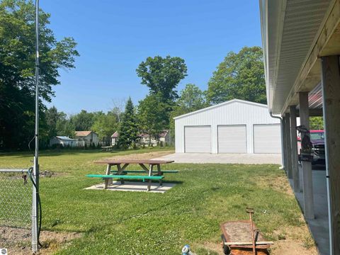 Tiny photo for 2492 E Fir Road, Harrison, MI 48625 (MLS # 1937849)