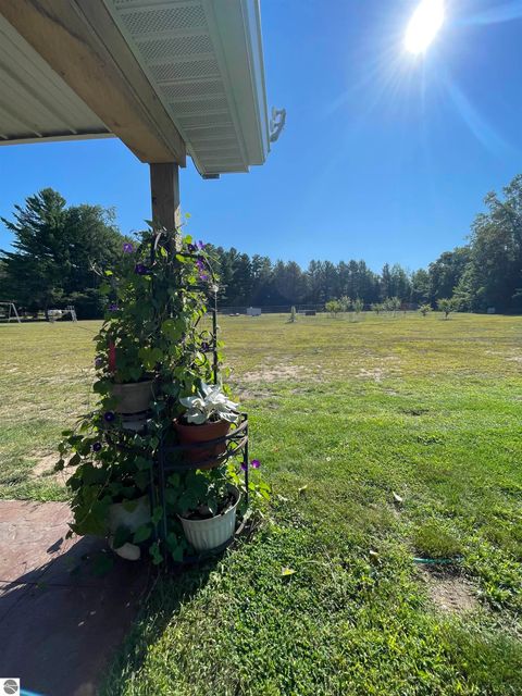 Tiny photo for 2492 E Fir Road, Harrison, MI 48625 (MLS # 1937849)