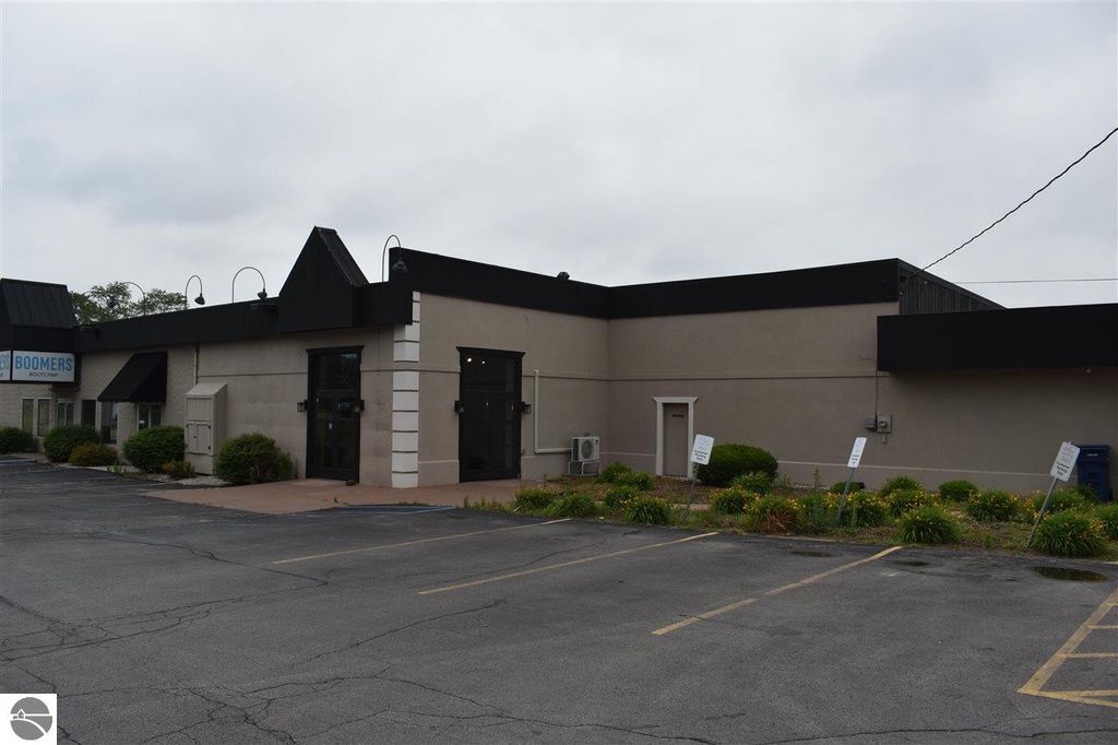 Photo of 2751 N US-31 S, Traverse City, MI 49684 (MLS # 1933364)
