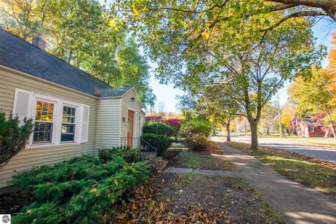 Tiny photo for 1101 Jefferson Avenue, Traverse City, MI 49684 (MLS # 1940113)