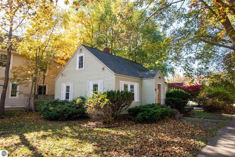 Tiny photo for 1101 Jefferson Avenue, Traverse City, MI 49684 (MLS # 1940113)