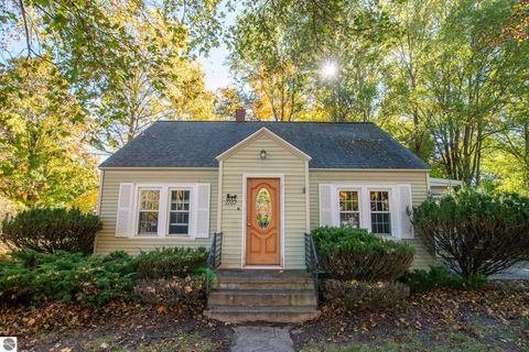 Tiny photo for 1101 Jefferson Avenue, Traverse City, MI 49684 (MLS # 1940113)