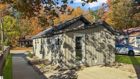 Tiny photo for 112 Iroquois Place, Cadillac, MI 49601 (MLS # 1939996)