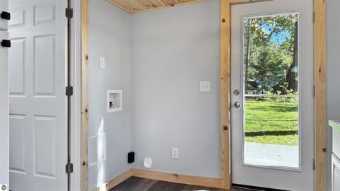 Tiny photo for 112 Iroquois Place, Cadillac, MI 49601 (MLS # 1939996)