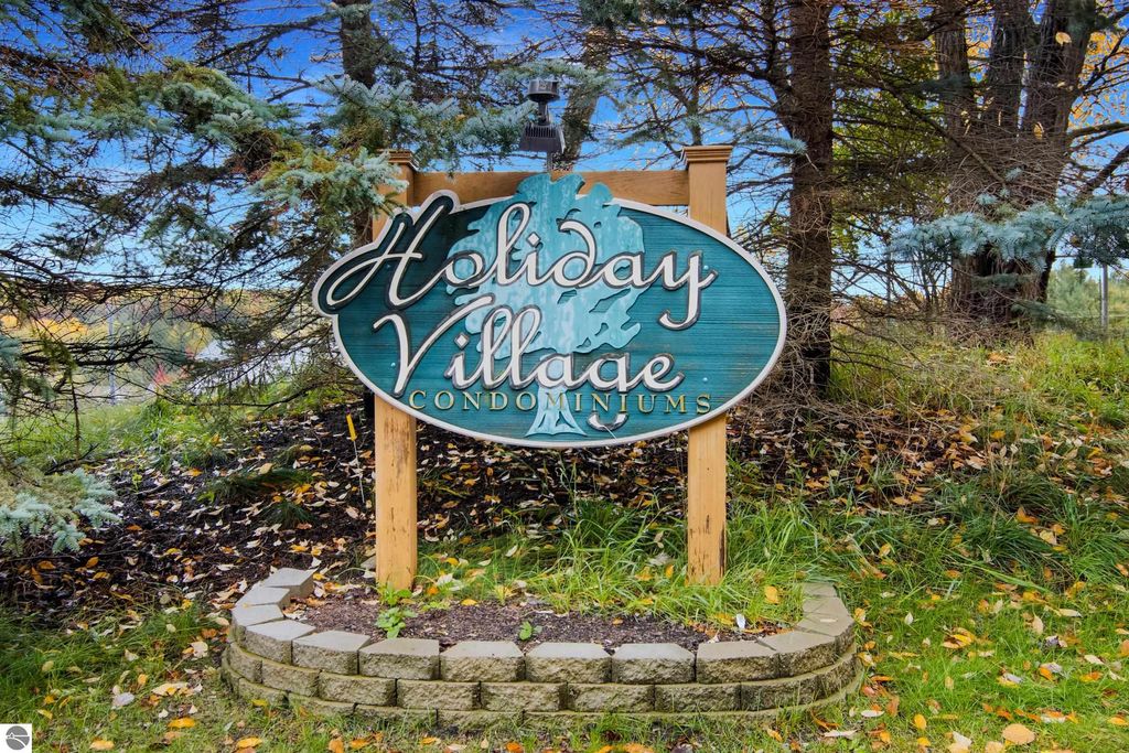 Photo of 3799 Vale Drive, Traverse City, MI 49686 (MLS # 1939918)