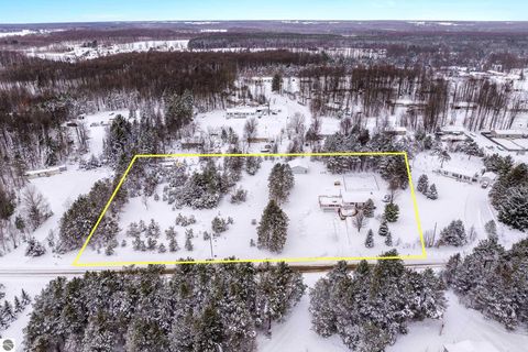 Tiny photo for 1317 E Wexford Avenue, Buckley, MI 49620 (MLS # 1941107)