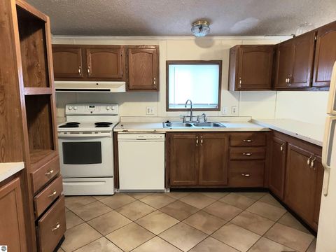 Tiny photo for 2377 Friendship Drive, Traverse City, MI 49686 (MLS # 1941338)