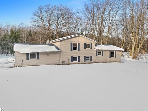Tiny photo for 6655 E 26 1/4 Road, Cadillac, MI 49601 (MLS # 1941341)