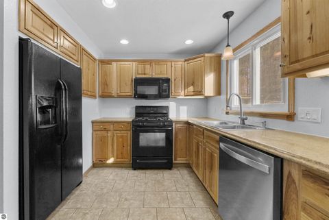 Tiny photo for 6655 E 26 1/4 Road, Cadillac, MI 49601 (MLS # 1941341)