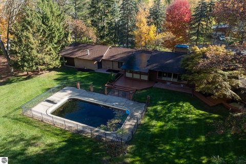 Tiny photo for 1326 Tomah Drive, Mt Pleasant, MI 48858 (MLS # 1940383)