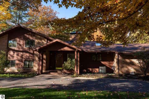 Tiny photo for 1326 Tomah Drive, Mt Pleasant, MI 48858 (MLS # 1940383)