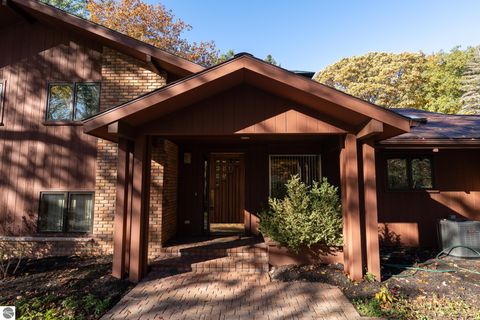 Tiny photo for 1326 Tomah Drive, Mt Pleasant, MI 48858 (MLS # 1940383)