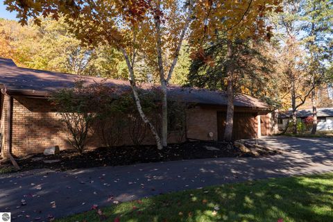 Tiny photo for 1326 Tomah Drive, Mt Pleasant, MI 48858 (MLS # 1940383)
