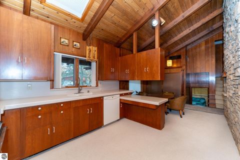 Tiny photo for 1326 Tomah Drive, Mt Pleasant, MI 48858 (MLS # 1940383)