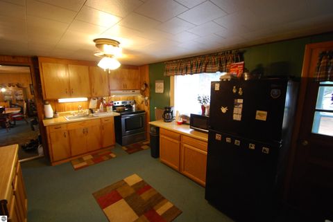 Tiny photo for 9088 Sunshine Drive, St Helen, MI 48656 (MLS # 1939952)