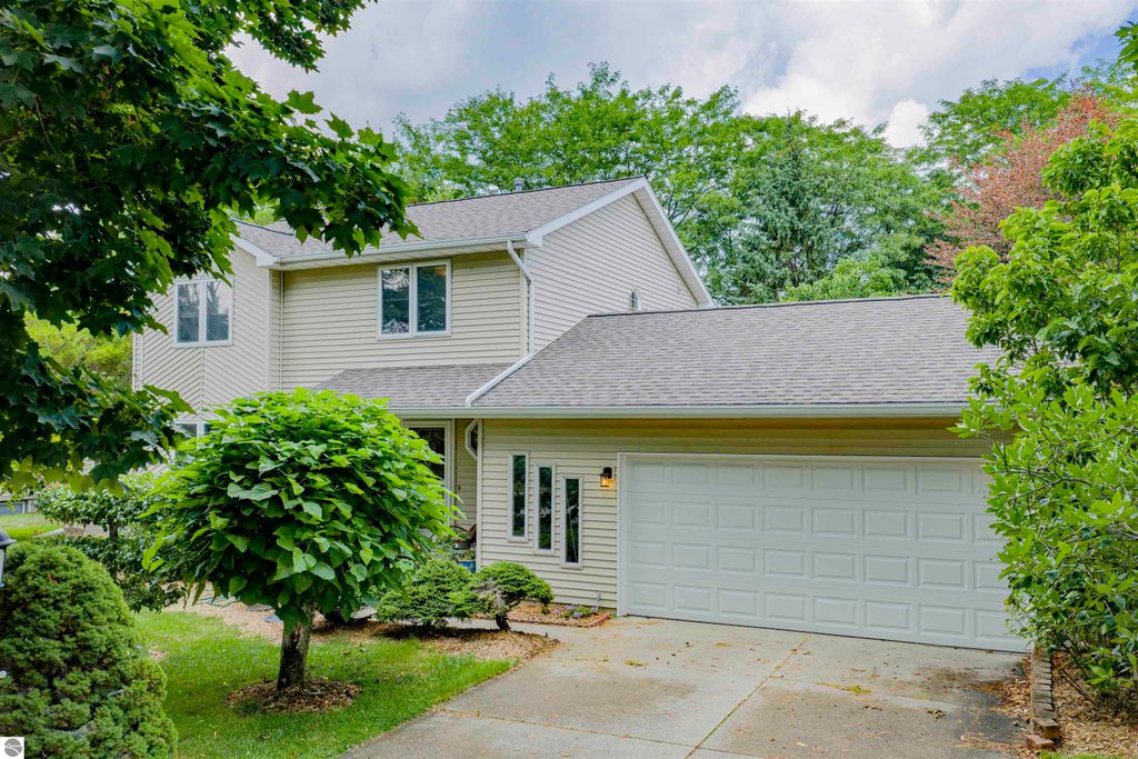 Photo of 1000 Country Way, Mt Pleasant, MI 48858 (MLS # 1937481)
