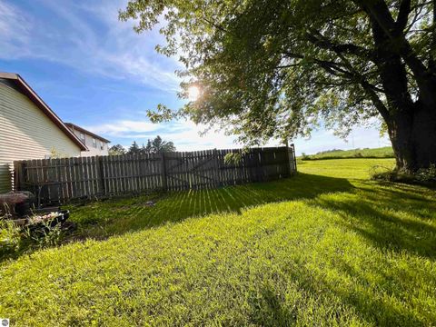 Tiny photo for 3700 Red School Road, Kingsley, MI 49649 (MLS # 1940926)