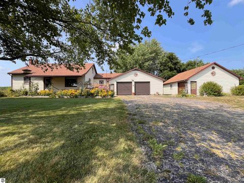 Tiny photo for 3700 Red School Road, Kingsley, MI 49649 (MLS # 1940926)